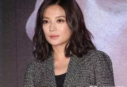 黃有龍前妻近照曝光,和趙薇一對比就知道,為什麼他不選擇她了~~~