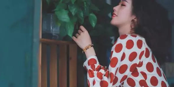 沒有必要非得合群,你的不合群,恰好是你的高貴之處