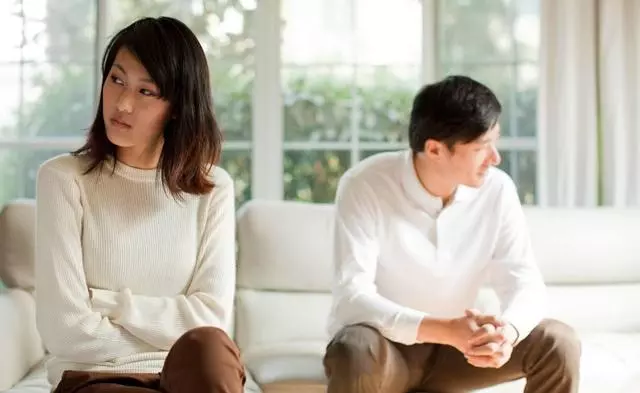 好的感情,都要談錢:只談感情不談錢的人,離得越遠越好