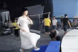 又一個超級辣媽劉詩詩,四爺吳奇隆擁有了兩個乖巧寶寶