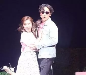 郭晶晶夫婦現身林子祥演唱會,葉倩文秒變老公迷妹,現場狗糧滿滿