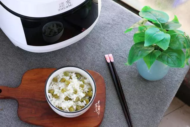 你還在用水煮飯嗎?原來米飯這麼做,才更香更健康呢!