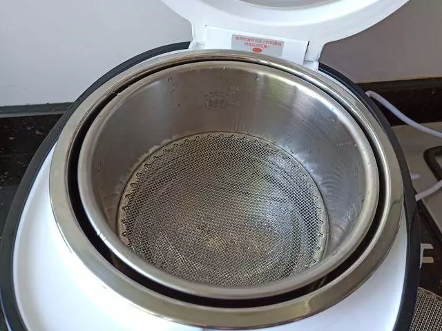 你還在用水煮飯嗎?原來米飯這麼做,才更香更健康呢!