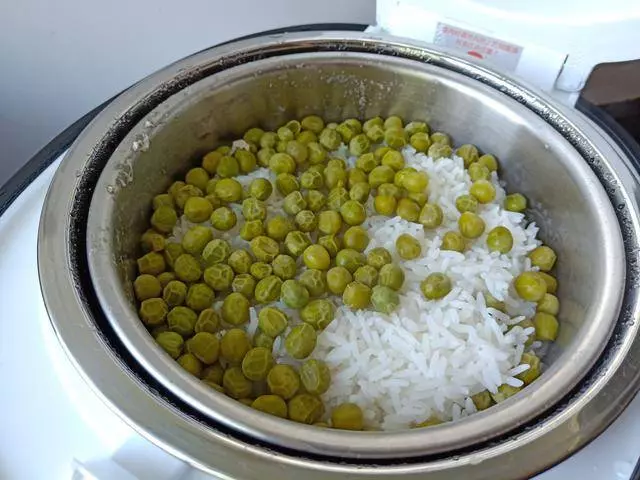 你還在用水煮飯嗎?原來米飯這麼做,才更香更健康呢!