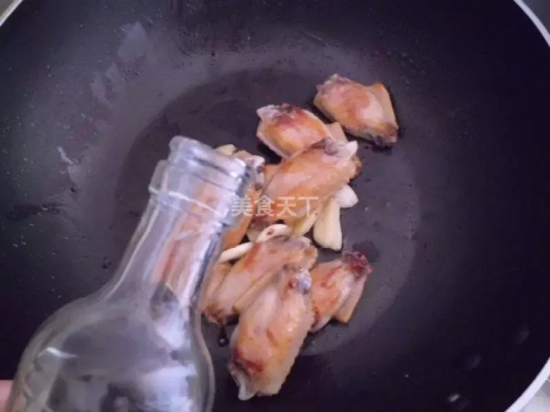 掌握這三個訣竅,做出色香味俱全的誘人雞翅——蚝油雞翅