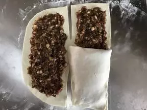 牛肉餡餅最好吃做法,只需掌握這2點,保證外酥里嫩,鮮嫩又多汁!