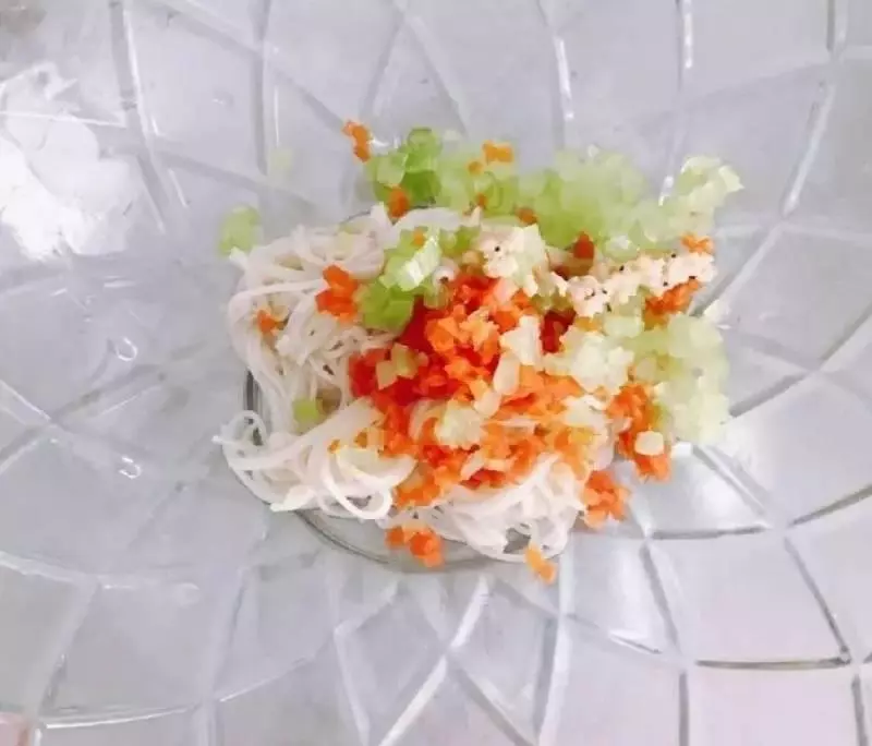 彩蔬麵條餅!一看就會,光碟必備!食材百搭,還能鍛鍊咀嚼力~