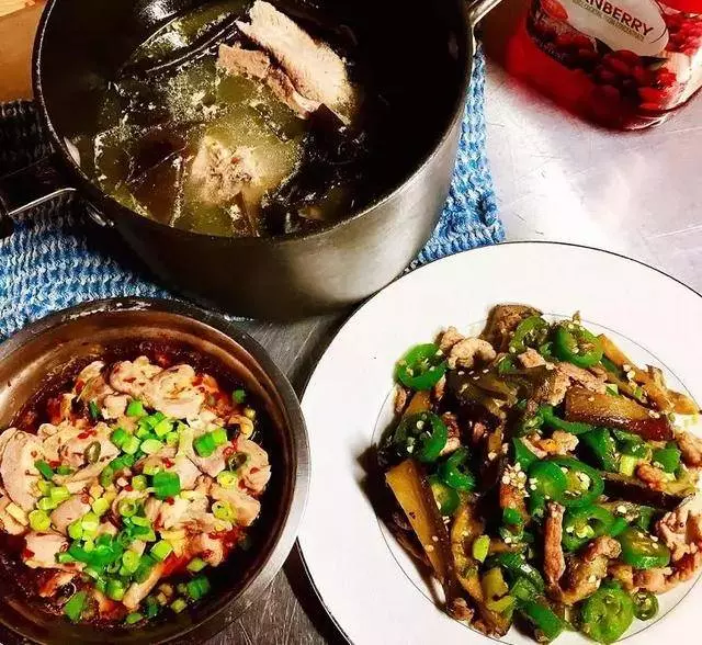 夏天又干又燥【 20種廣東靚湯配方】降火解暑,祛濕補虛,各效果都有