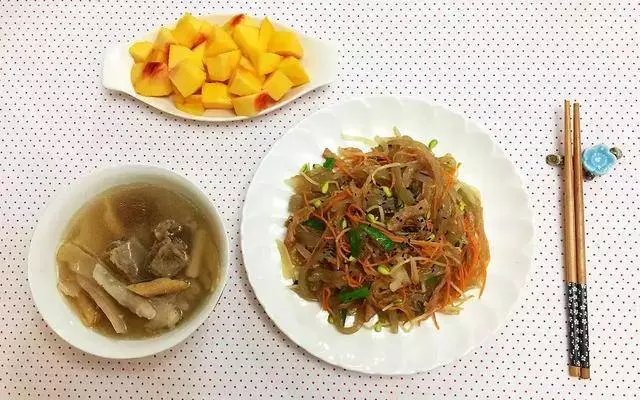 夏天又干又燥【 20種廣東靚湯配方】降火解暑,祛濕補虛,各效果都有