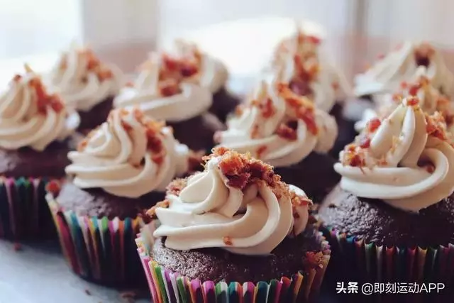 黃油究竟是什麼?它對身體究竟是有益還是有害?我們應該怎麼吃?