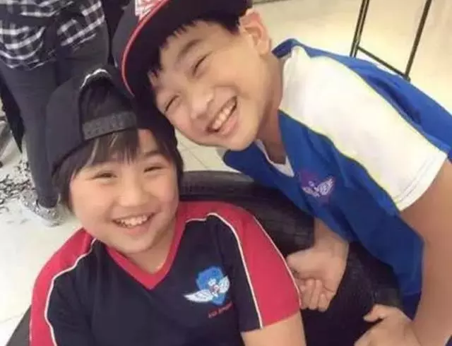2歲就開始出道,5歲賺到百萬資產,患上皮膚病父母卻不管不問