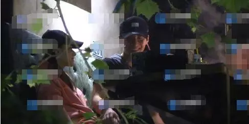 竇驍戰勝霍啟山,得到賭王最美千金芳心,其前女友也是女神級別