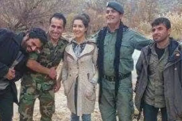 22歲女狙擊手獨自殺死100名ISIS,他們懸賞3000萬想抓她當性奴隸!沒想到她剛回國卻慘被。。。