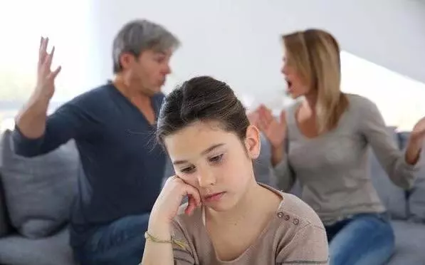 守嘴不惹禍,守心不出錯,想要家庭和睦,請管好自己的嘴