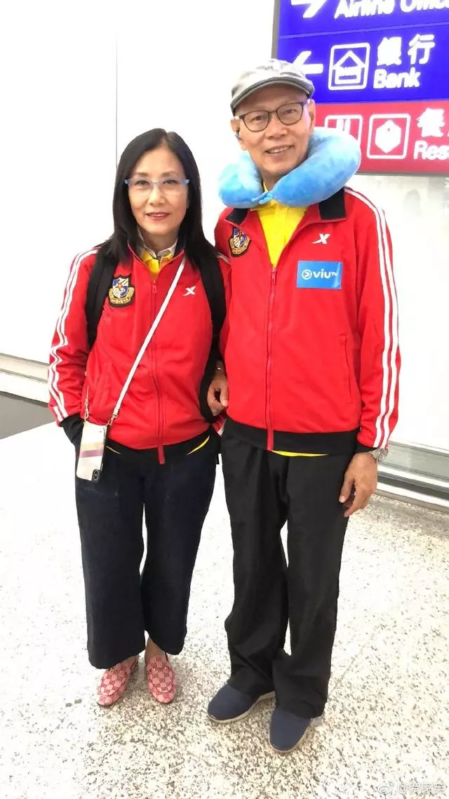 愛情對於他們來說晚一點沒關係,汪明荃和羅家英結婚10年依舊恩愛