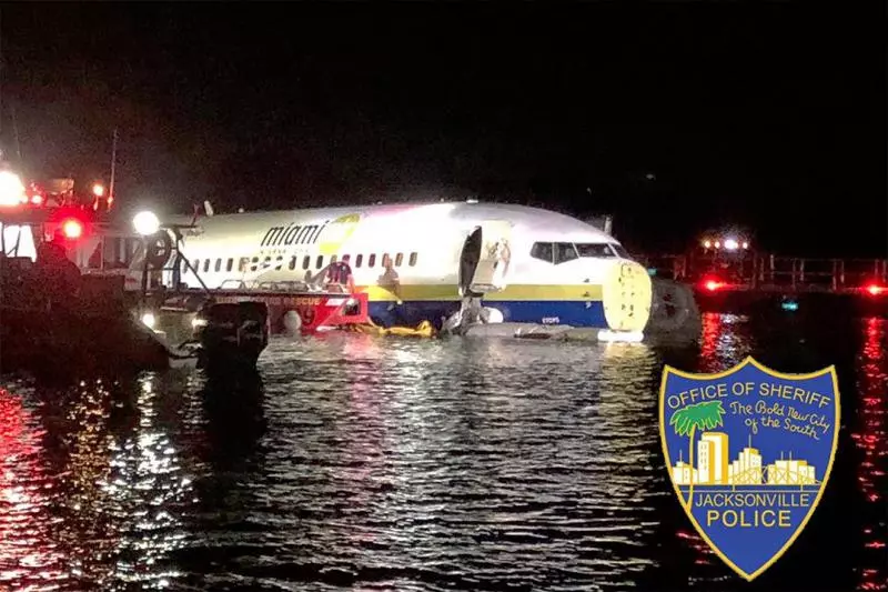2019-05-04: 波音737客機沖入河-142人獲救!