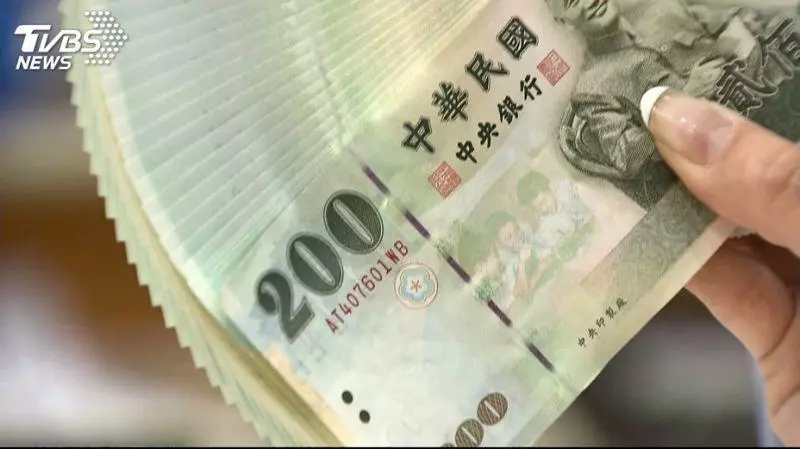 難得一見200元紙鈔! 網友說它有8大優點