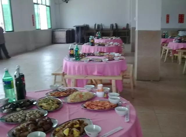 弟弟結婚,母親讓我拿十五萬,不料被家婆碰見後母親再也沒上我家