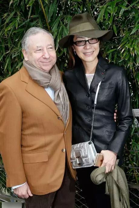 楊紫瓊曬與73歲富豪老公豪宅,裝修豪華如宮殿,外觀堪比歐洲城堡!!!