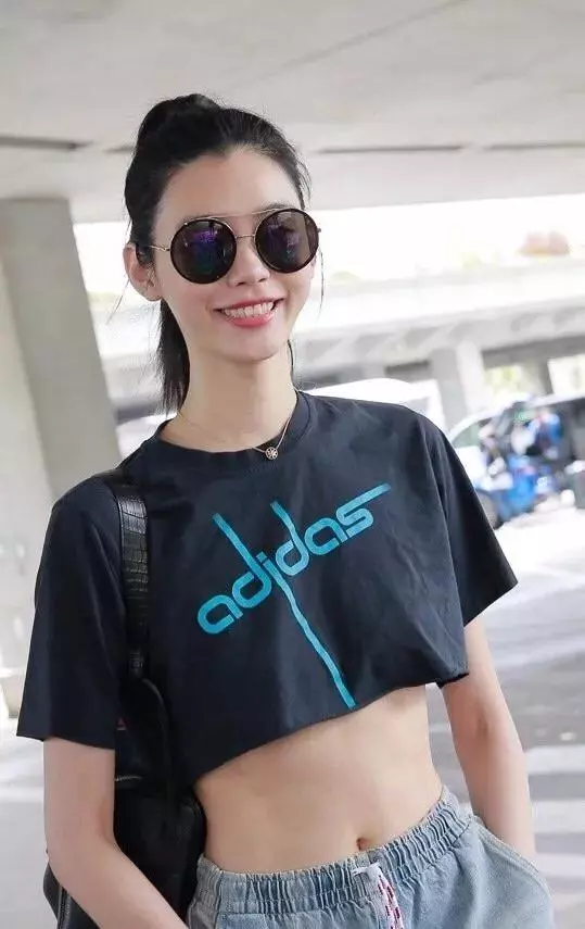 奚夢瑤又變臉了?何苦整成網紅臉,何猷君媽媽的評價真夠諷刺~~~