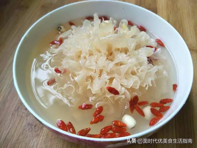 晚上最怕失眠,這道湯要常喝,十塊錢煮一鍋,清心養神,改善睡眠