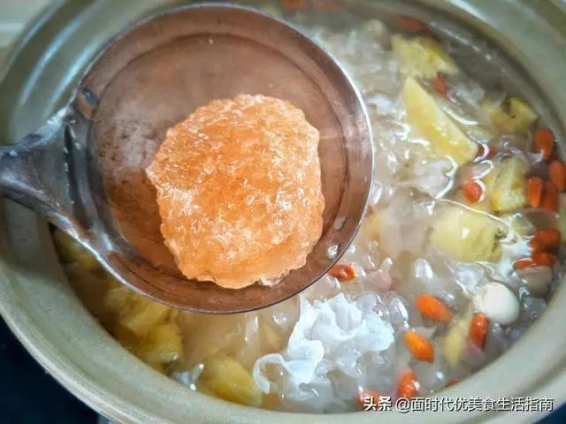 晚上最怕失眠,這道湯要常喝,十塊錢煮一鍋,清心養神,改善睡眠