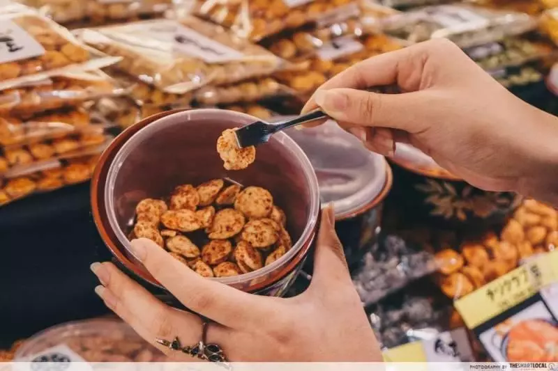 【新加坡】 不用出國了,這六間店裡有你愛的日本零食 !