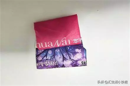 購物袋太多只能扔掉?教你一個收納方法,一年省下不少錢