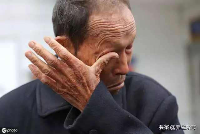 人體頭頂有個長壽穴，每天按一按，降血壓，消煩惱，長壽自然到！