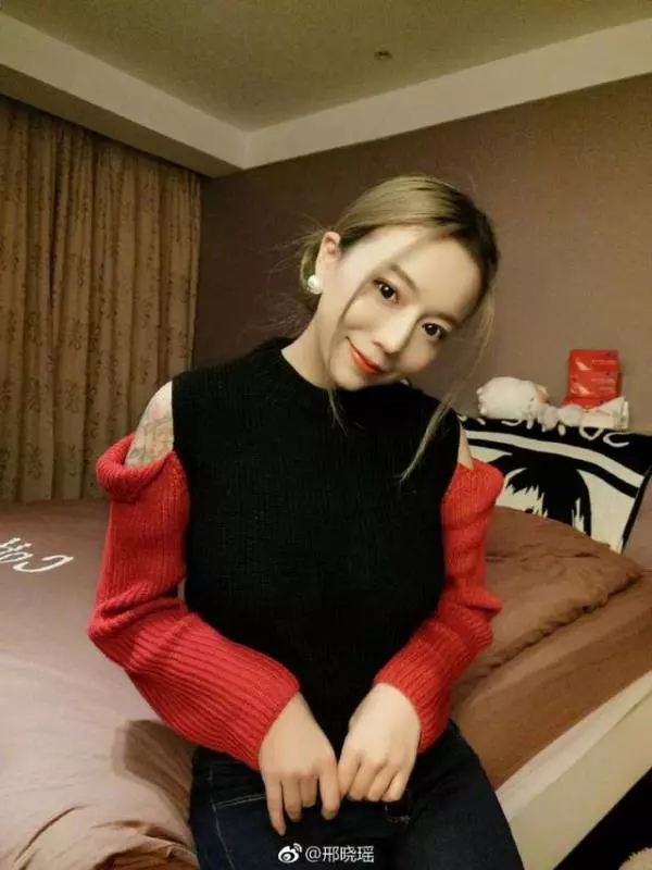 去年6月,一名辣露北半球的正妹引起了網友的關注