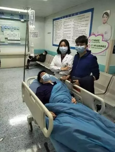 地震毀家園!他善心贊助貧困少女學費 11年後反被救一命