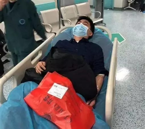 地震毀家園!他善心贊助貧困少女學費 11年後反被救一命