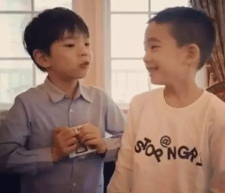 Jasper嗯哼斗不完:誰大?