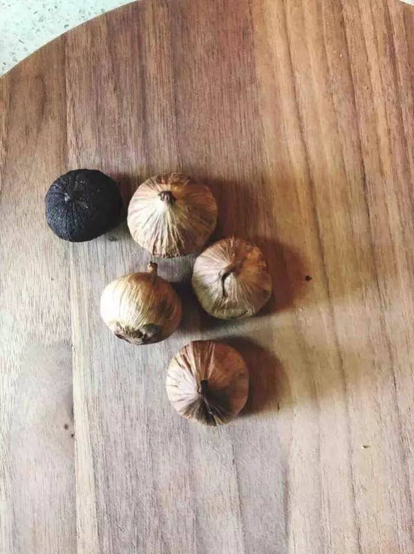 它是天然的「無添加玻尿酸」,三天兩頭吃,養顏補血,女人要常吃