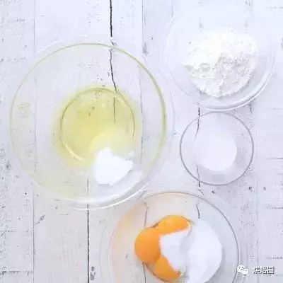 日本超火的爆汁橘子蛋糕卷 將整個橘子卷進蛋糕 切開美炸天!
