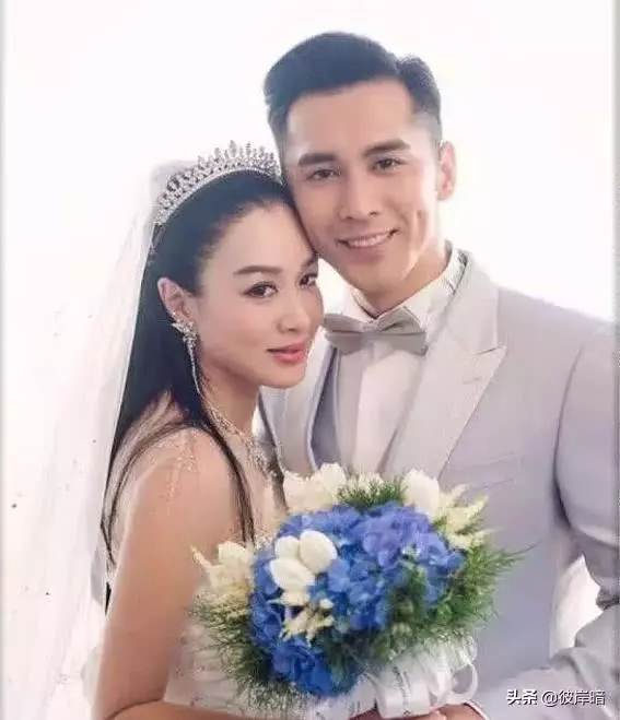 年近50迎來第四胎,鍾麗緹不愧是性感女神,與婆婆同框對比鮮明
