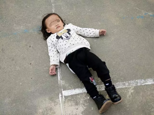 你以為的這幾種禮貌,正悄悄「毀掉」你的孩子,需多多注意