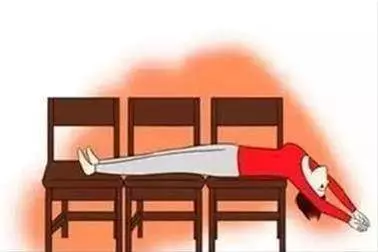 她50歲靠這套拉筋法,打開腿部經絡,意外甩肉5公斤,外加疏通氣血,驅邪散寒,治病強身