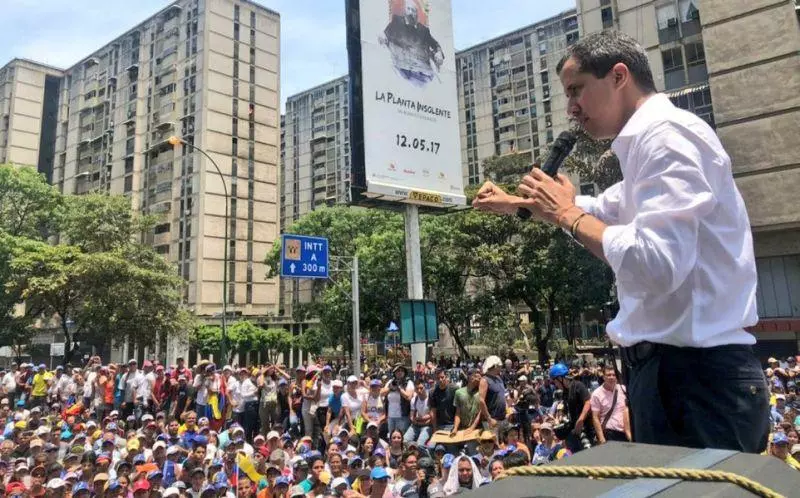 臨時總統號召推翻現任政權 美俄角力下的委內瑞拉恐敘利亞化