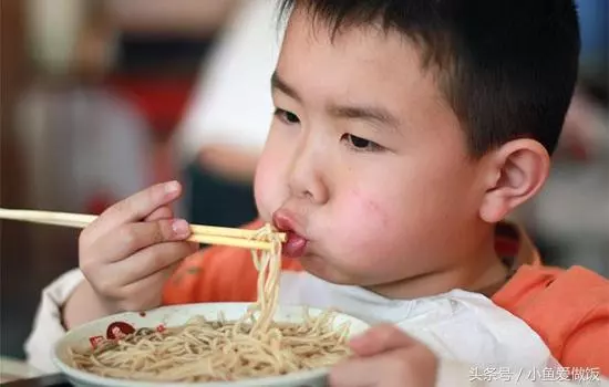 起床為什麼要先刷牙?專家:直接吃早餐20分鐘後下場悲劇 !
