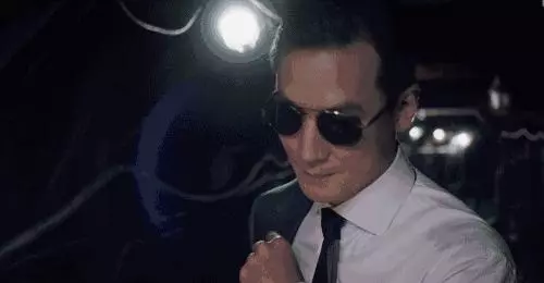 那些一直在忍你的人,才是最可怕的,最愚蠢的人,就是讓別人敢怒不敢言