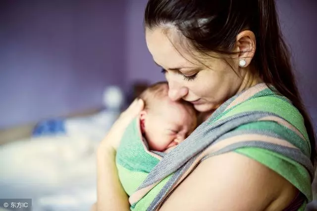 當初生女兒你媽在醫院這樣對我和女兒,現在我這樣對她已經不錯了