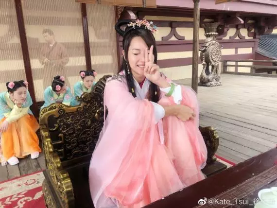 好耐無見❗39歲徐子珊再扮古裝Look, 獲網友贊少女味濃❤
