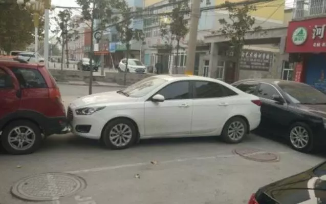 「開車看性格,停車看人品」,從開車讓你看出此人,值不值得深交