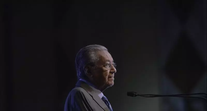 敦馬親口承認!希盟嚴厲打貪惹火了他們!「這些人」要推翻政府!