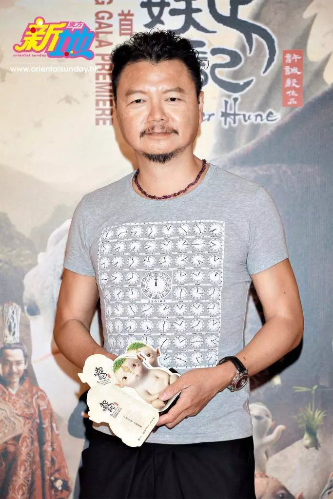 艾威人生低潮花盡積蓄為妻治病 經濟困難仍堅持助養28位兒童!