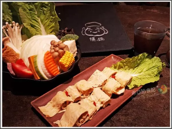 【台中】隱藏在巷弄的特色鍋物~隱鍋,果香蔬食鍋&麻油素菇鍋