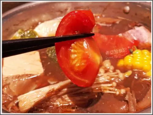 【台中】隱藏在巷弄的特色鍋物~隱鍋,果香蔬食鍋&麻油素菇鍋