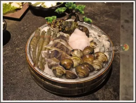 【台中】隱藏在巷弄的特色鍋物~隱鍋,果香蔬食鍋&麻油素菇鍋