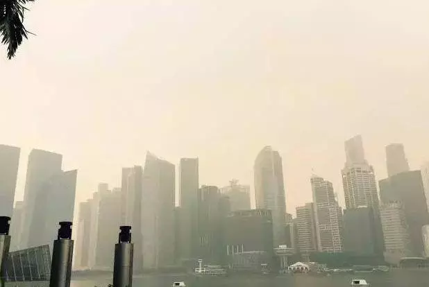 《提防》「」新加坡「」新鮮出爐的預測:將遭受霧霾襲城!防霧霾措施要提前準備